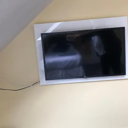 Πανσιόν The Side