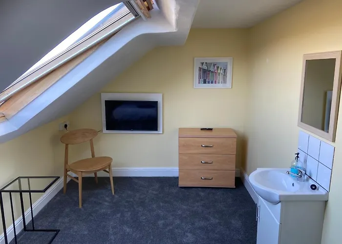 The Side * רדקאר