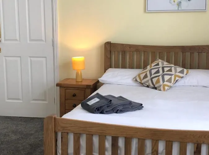 בית הארחה The Side *