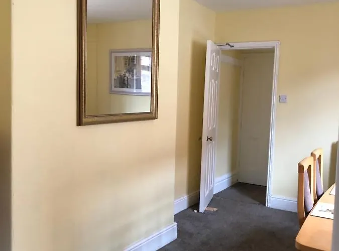 בית הארחה The Side רדקאר