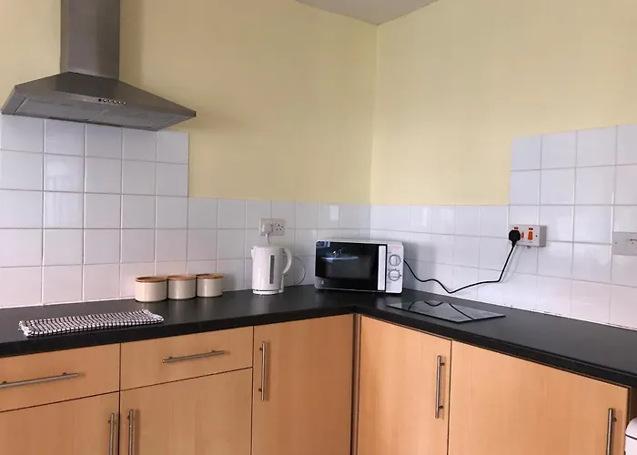 The Side בית הארחה *